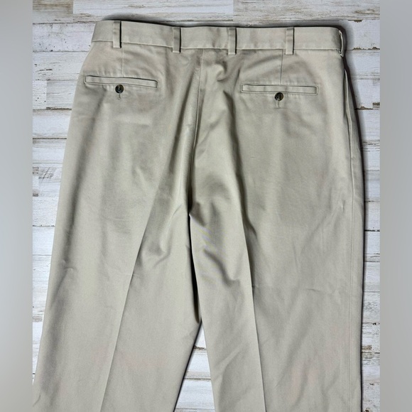 Brooks Brothers Elliot Advantage Chino Pants Mens 37x30 Beige Straight Pleated - Picture 9 of 10